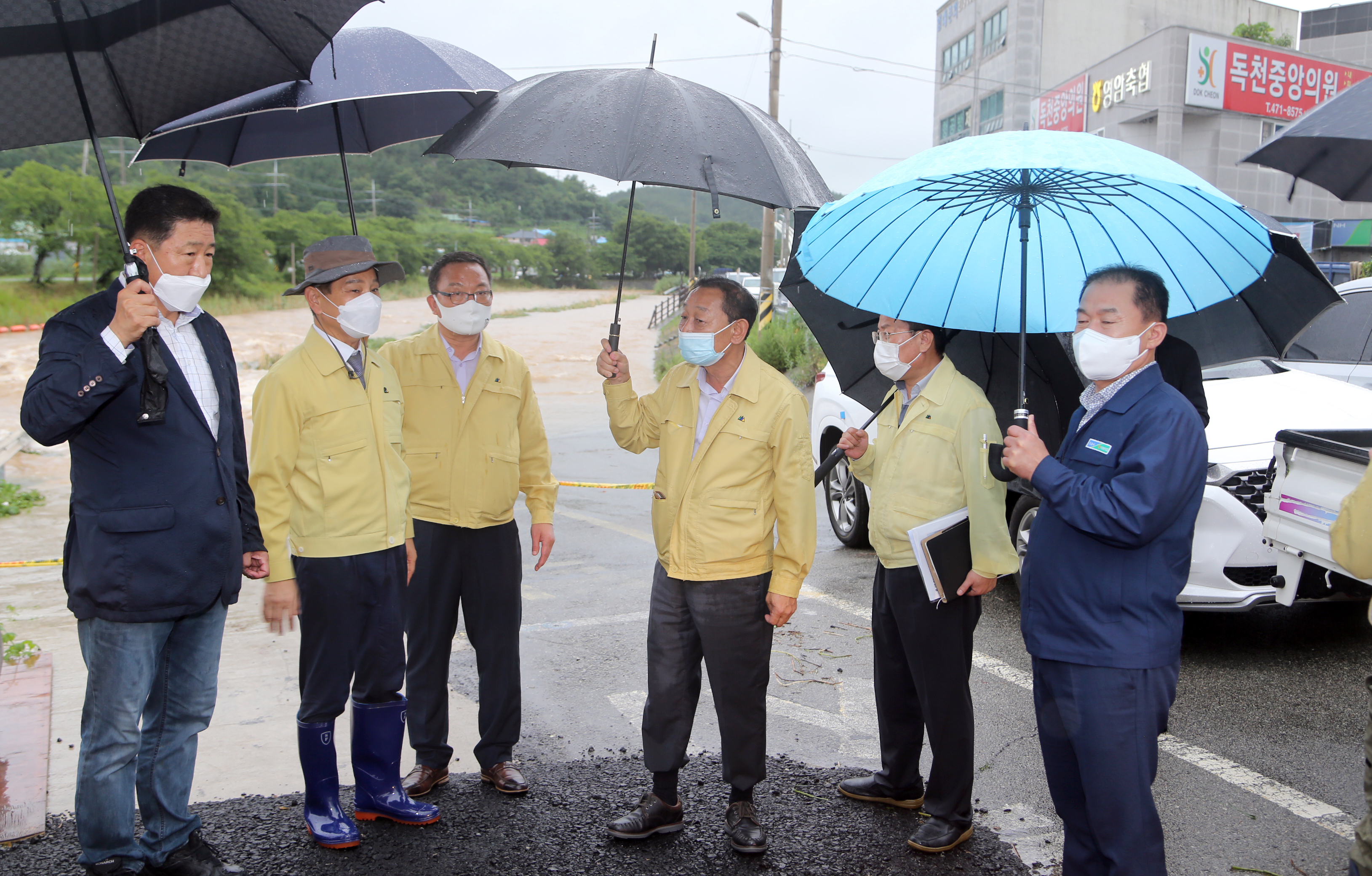 ȣ������ �л� ��õõ �湮